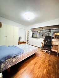 Blk 335 Jurong East Avenue 1 (Jurong East), HDB Executive #537235471